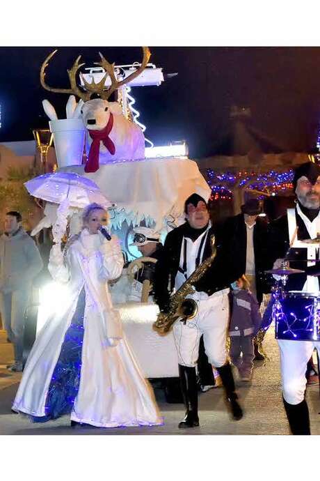 ATELERS CRÉATIFS & PARADE PRINCESSE DES GLACES