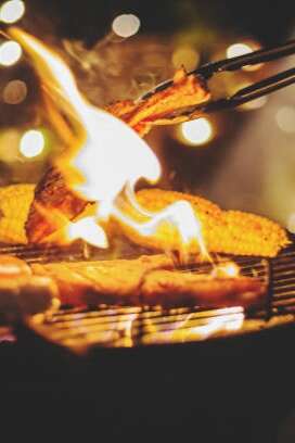 SOIREE COCHON GRILLE AU CAMPING