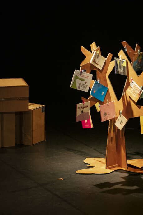 Théâtre d'Automne : "L'arbre à livres" de la Compagnie des frères Georges