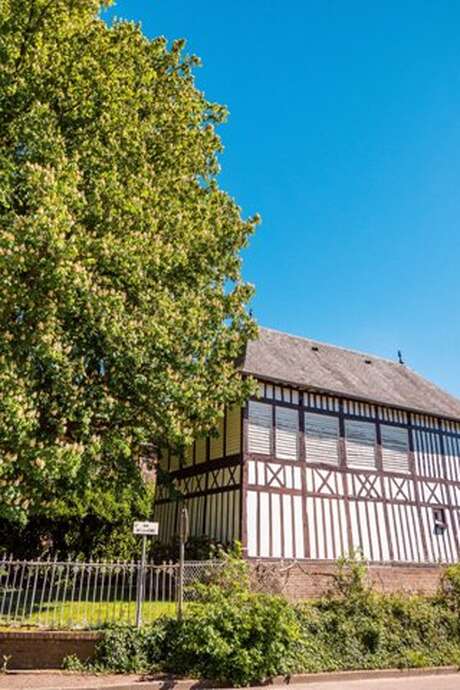 Visite guidée de Luneray, lin et textile