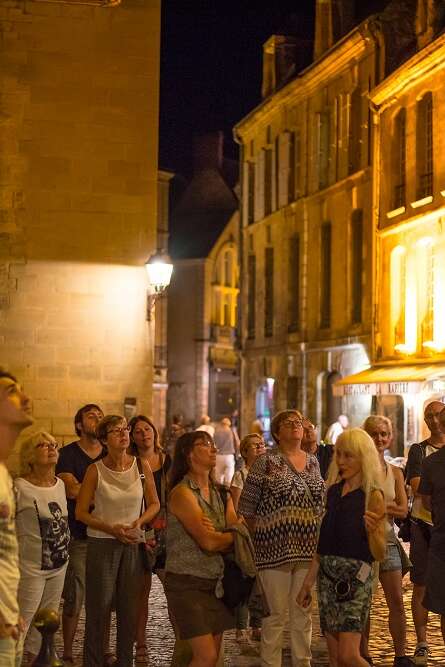 Visite nocturne de Sarlat, Histoire d'une ville