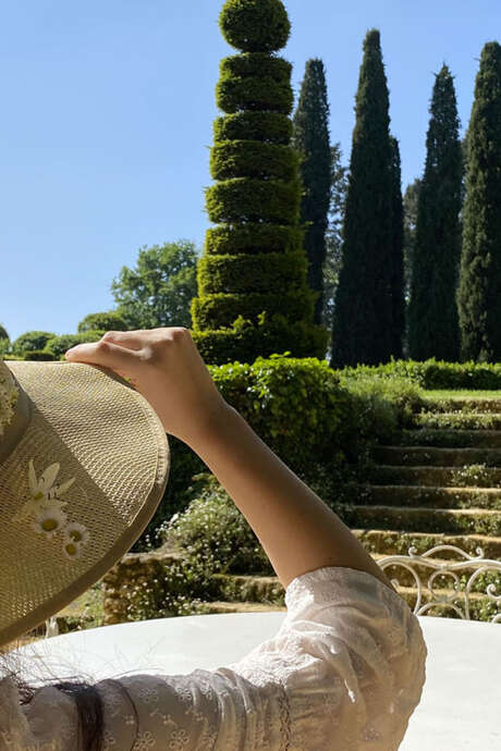 Garden Party : grand dîner dans la cour du Manoir d’Eyrignac