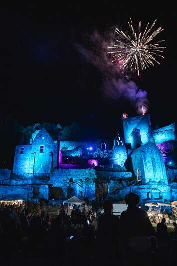 Soirée conte et feu au Château de Commarque