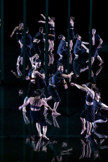 Les yeux fermés | Danse urbaine