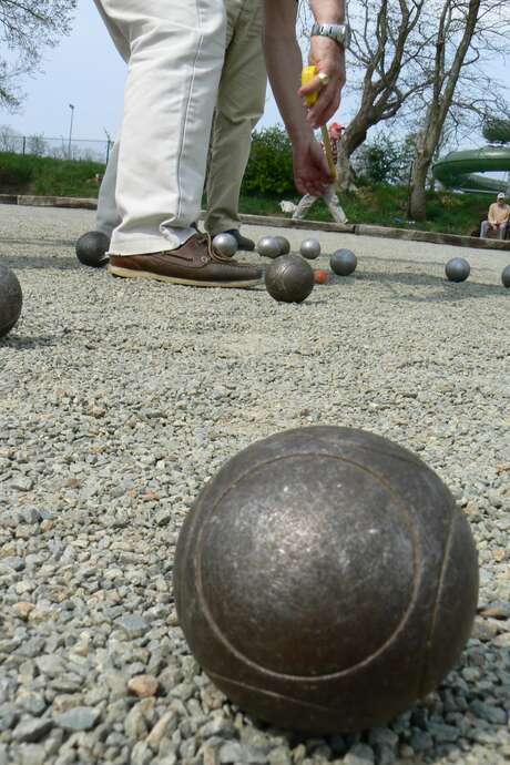 Concours populaire de pétanque le mercredi après-midi