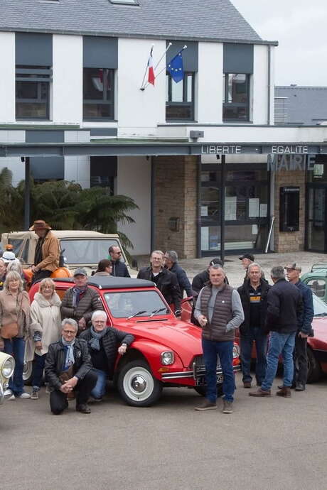 Rassemblement de véhicules anciens