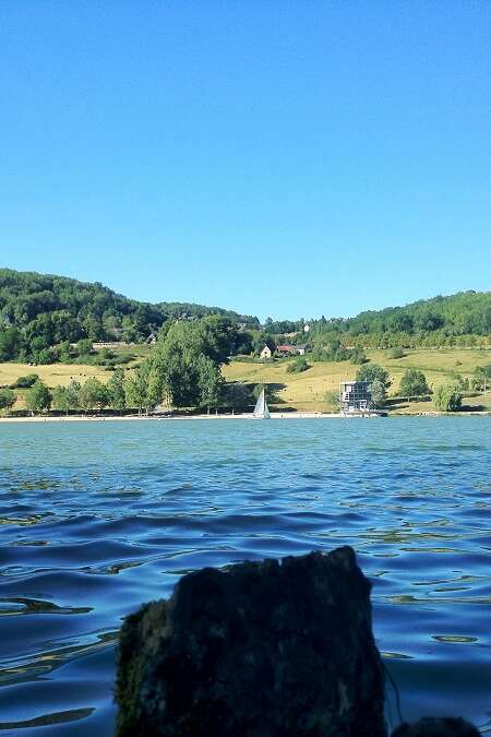 Séances de Yoga au lac du causse