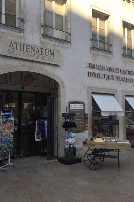 Vignobles en scène : rendez-vous « Vins et Théâtre » à l'Athenaeum de la Vigne & du Vin à Beaune