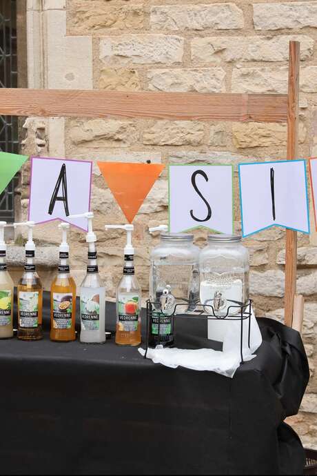 Stand de sirops et jeux de société : Détente et rires en famille !