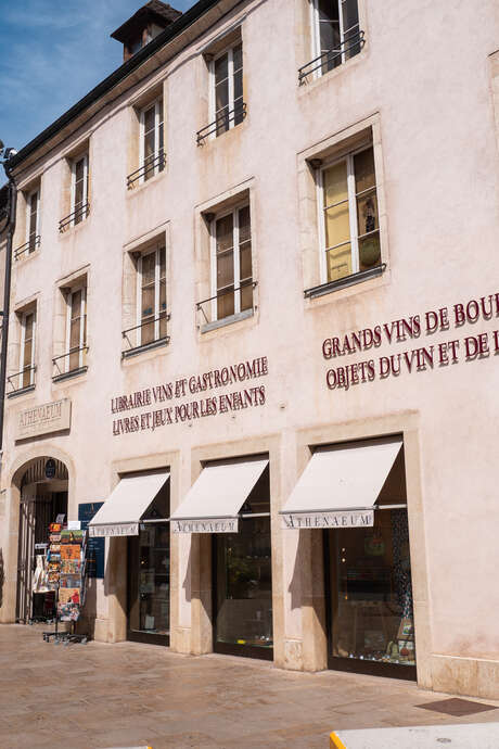 Vignobles en scène : rendez-vous « Vins et Théâtre » à l'Athenaeum de la Vigne & du Vin à Beaune