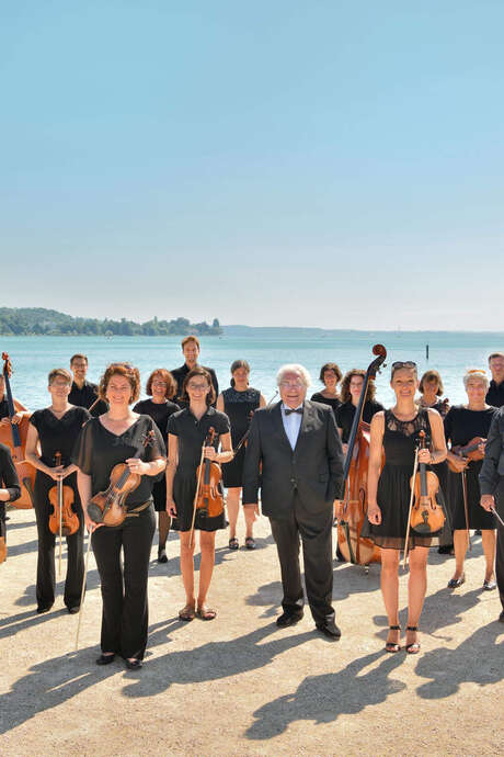 Concert à l'Abbaye de Fontenay en Bourgogne 
de Bach à Sibelius
Orchestre à cordes "Concerto Konstanz"
Promenade dans le cloître illuminé de 1200 bougies