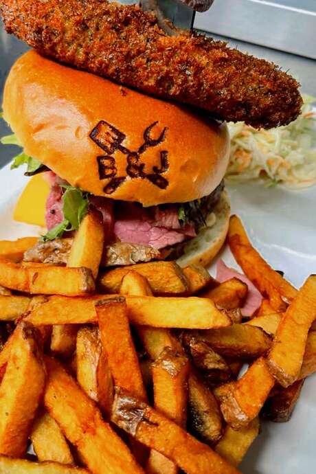 Brad & Jack Resto-Pub