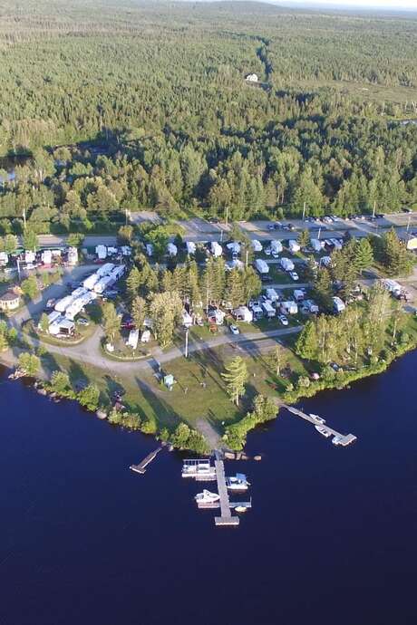 Camping Municipal Lac Frontière