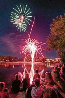 Fête nationale / commémoration et feu d'artifice du 14 juillet