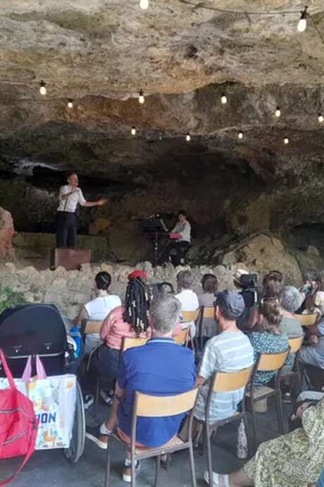 Festival " Changez d'air' S... à Peyre - Festival lyrique de rue