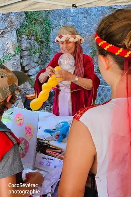 Animations enfants roi du château - Château de Peyrelade