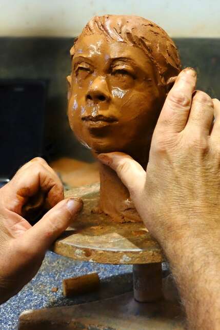 Cours et stage de modelage et taille de pierre