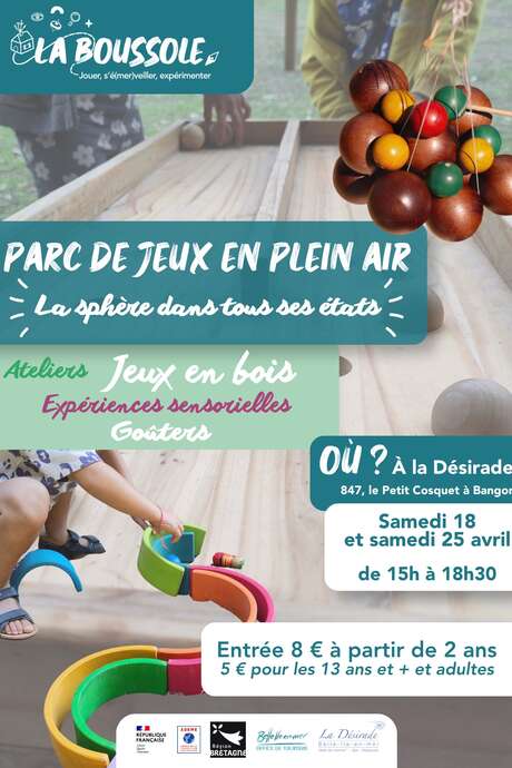 Parc de jeux en plein air : La Boussole "La sphère dans tous ses états"