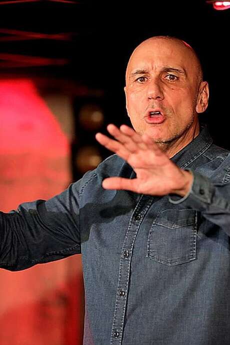 La farce cachée de l'info - Scènes au bar