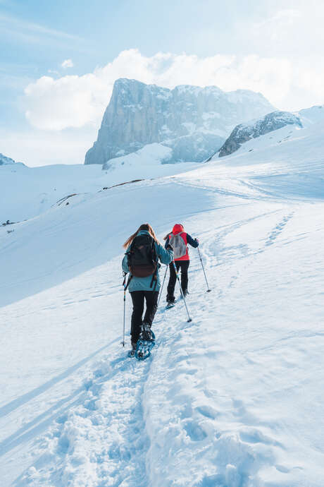 Snowshoeing & balneotherapy package with O'dycéa