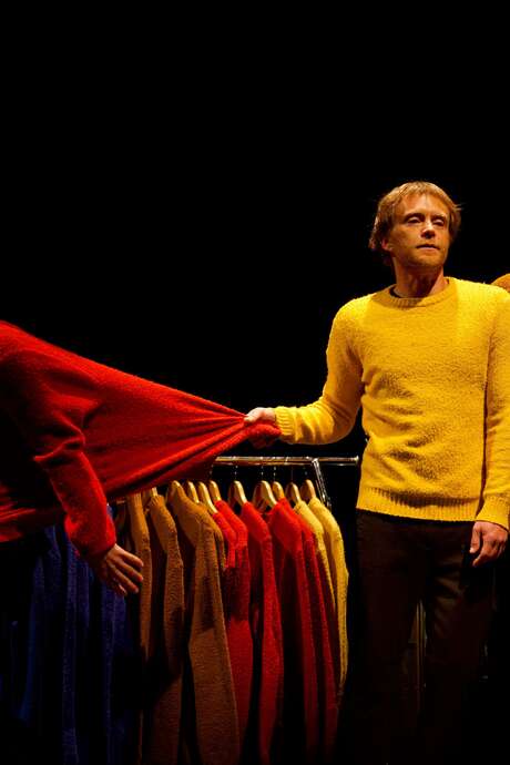 Impulls : Théâtre gestuel et de matière