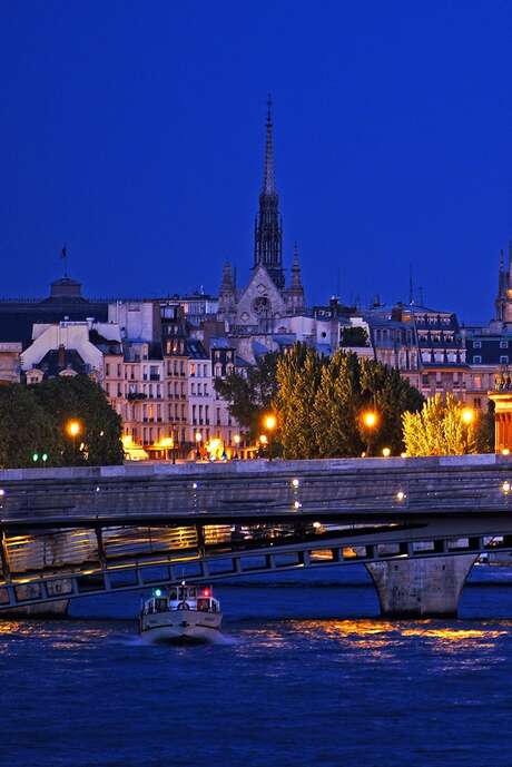 Film - Connaissance du Monde : un an à Paris