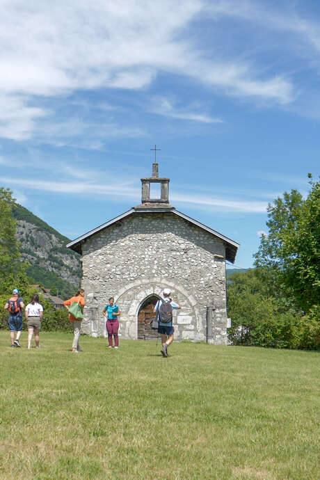 Guided tour of the old town of Culoz and the castle of Montveran