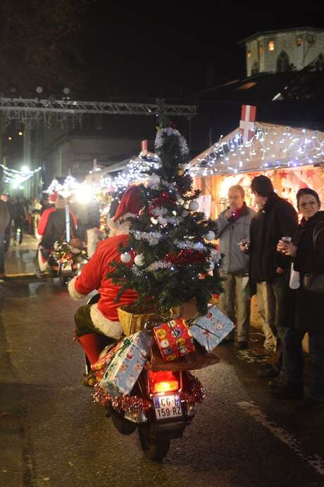 Parade de Noël - Ouverture du Marché de Noël : C'est Noël à Chambéry