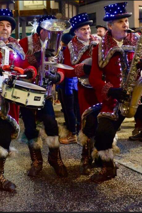 Déambulation - La fanfare de Noel