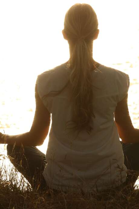 Cours de Yoga au bord du lac de Barterand