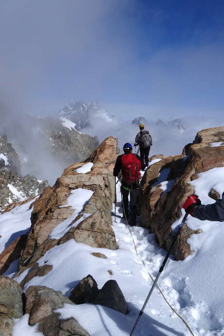 Écrins d'Alpinisme : Première ascension en haute montagne - Roc Ecrins