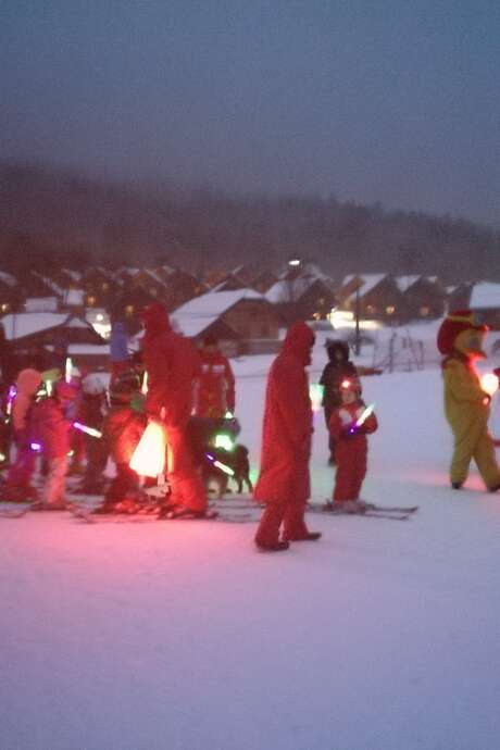 Descente aux flambeaux des enfants