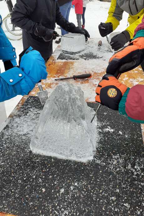 Family workshop: introduction to ice sculpture