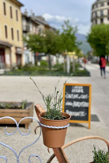 L'Atelier Maga en Fête : marché de créateur.ices , fripes & brocante !