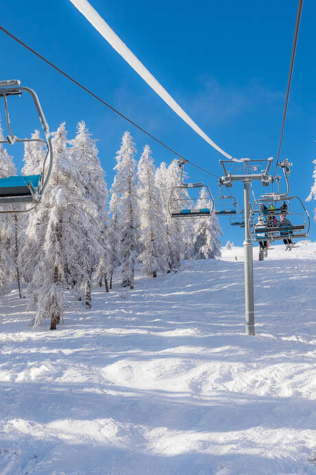 Achète un siège du télésiège du Jas