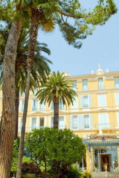 Visite guidée : L'Orangeraie, un jardin de Palace