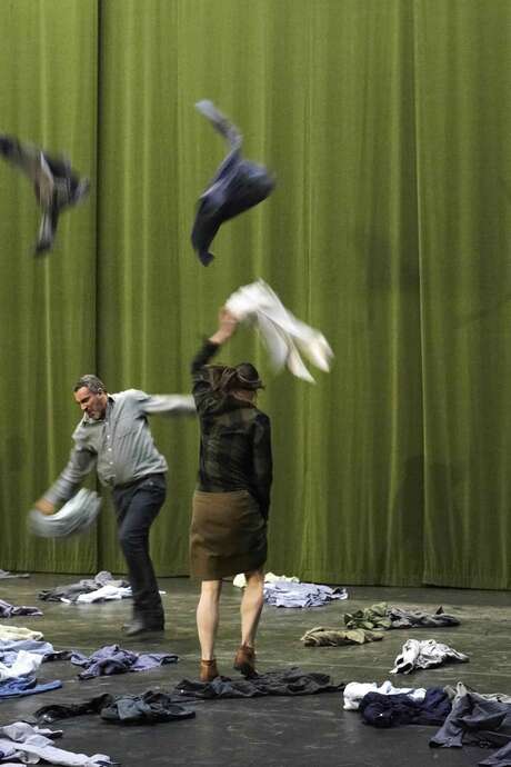 Spectacle : le bruit des arbres qui tombent
