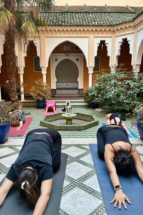 YOGA VINYASA AU RIAD A VICHY !