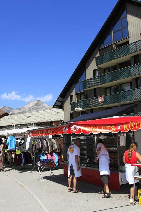 Marché hebdomadaire de La Joue du Loup