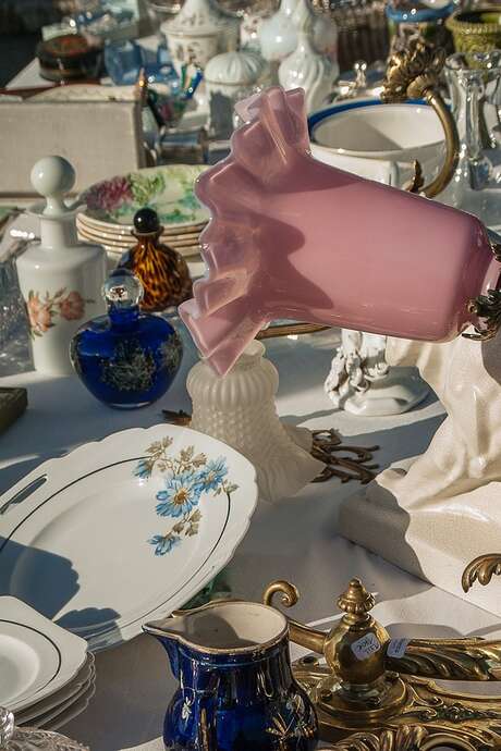 Flea market and garage sale at Bethany
