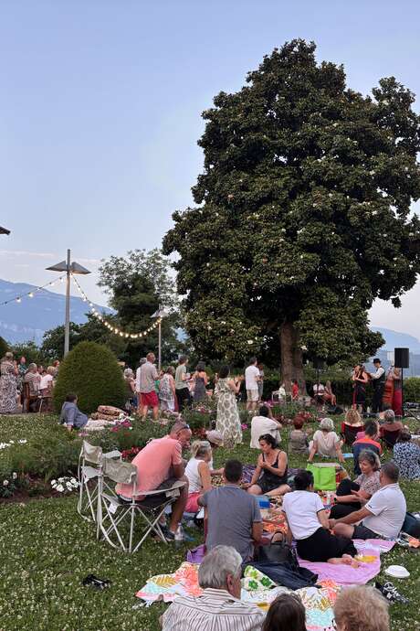 Soirée de la villa : Costume trois pièces