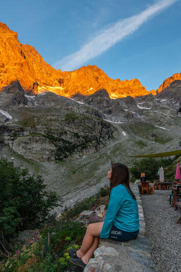 Immersion haute-montagne : découverte d'une nuit en refuge