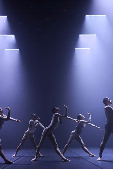 Iker Karrera Dance Company - « The Room Where It Happens »