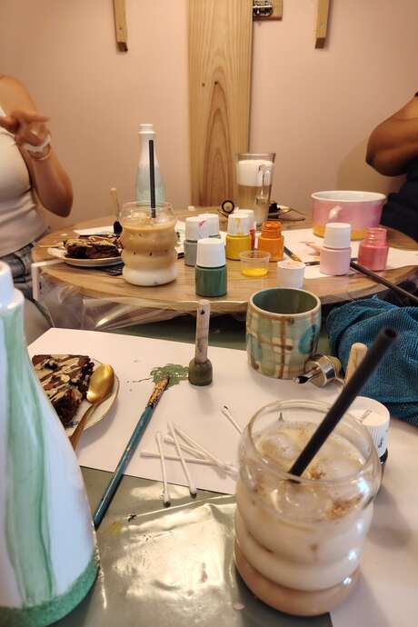 Atelier : peinture sur porcelaine