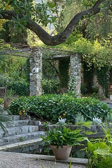 Geführte Tour: Der Waterfiel-Garten in Clos du Peyronnet