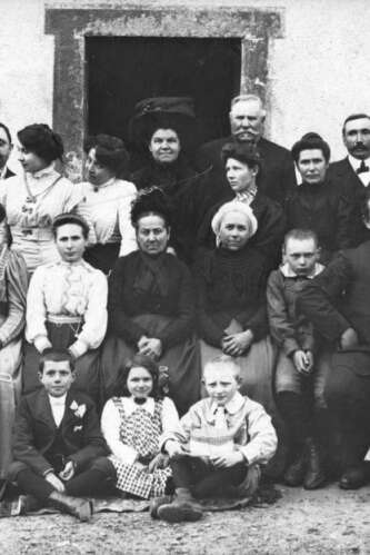 Show: Family Portrait in the Family... I'd like to...!