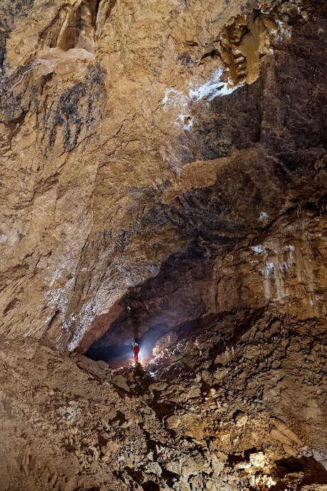 Conférence spéléologie, la grotte à Carret