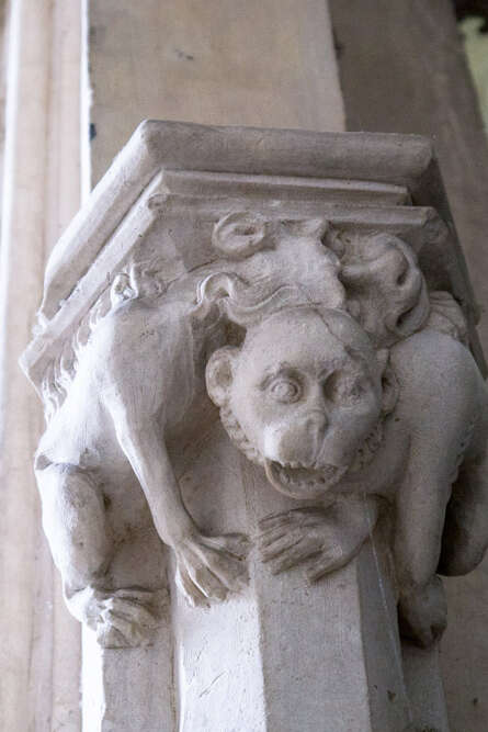 La Chartreuse en famille : atelier masque de Carnaval médiéval