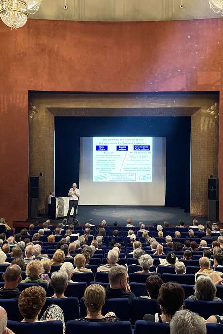Conférence " L'impératrice Eugénie : la vie fidèle d'une femme d'Etat, la mémoire misogyne d'une Fée Chiffon" par Maxime Michelet