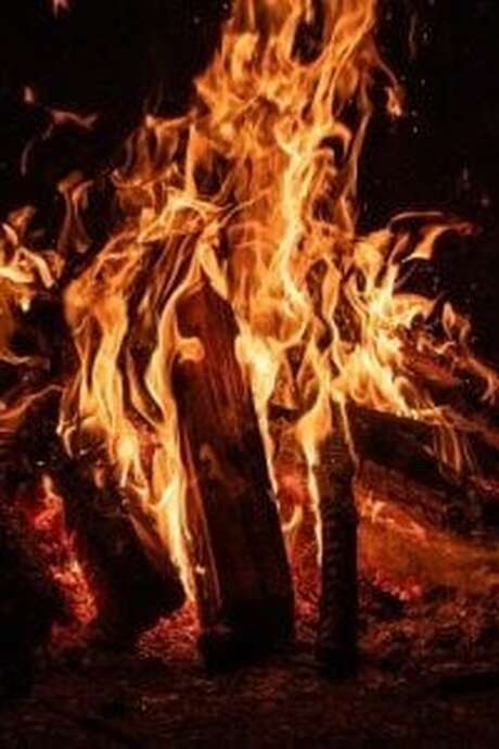 Storytelling evening by the fireside... (ages 6 and up) - Maison du Marais de Lavours